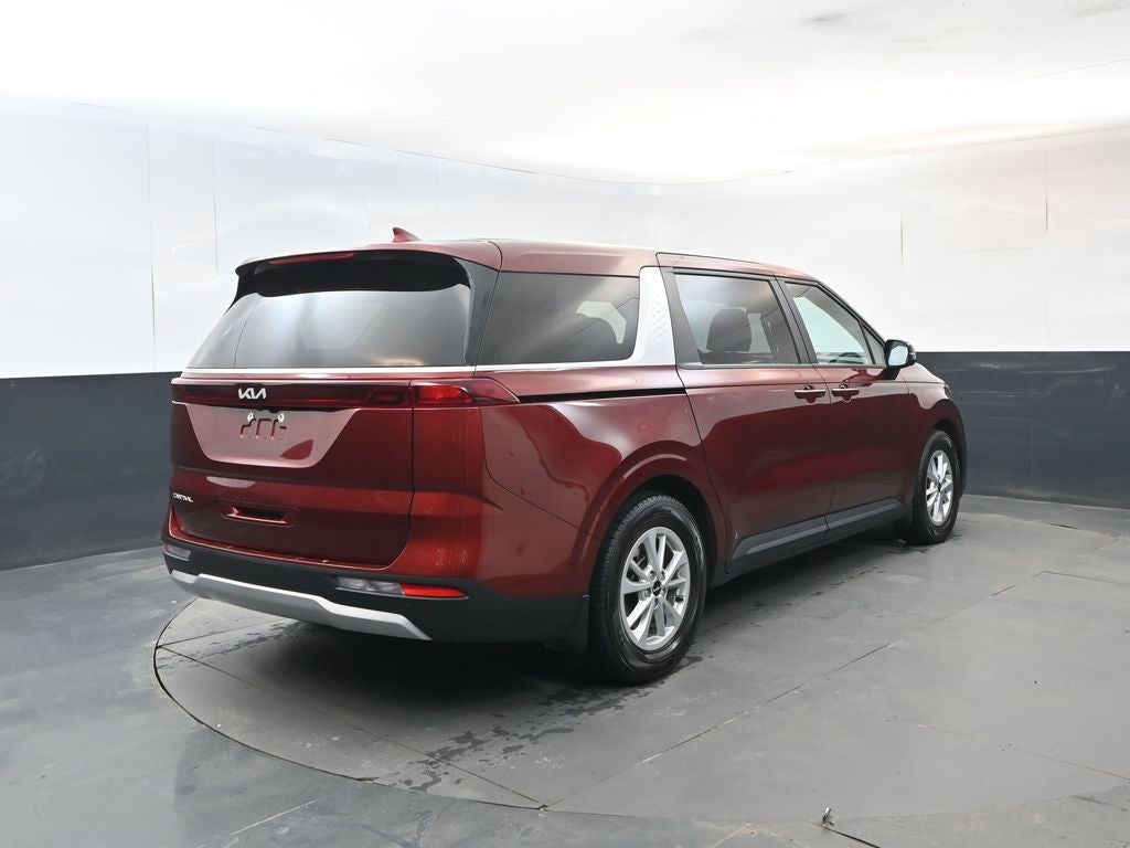 2024 Kia Carnival LX