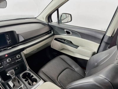 2023 Kia Carnival LX Seat Package