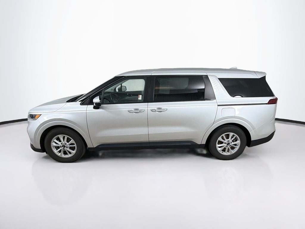 2023 Kia Carnival LX Seat Package