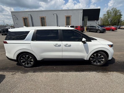 2022 Kia Carnival EX