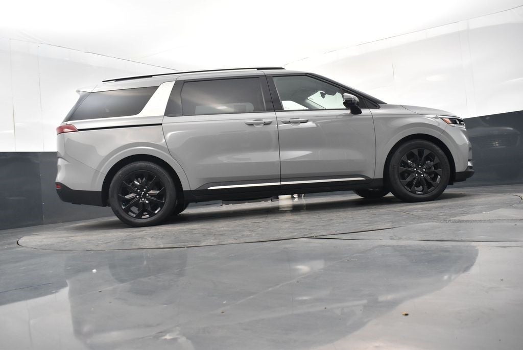 2023 Kia Carnival SX