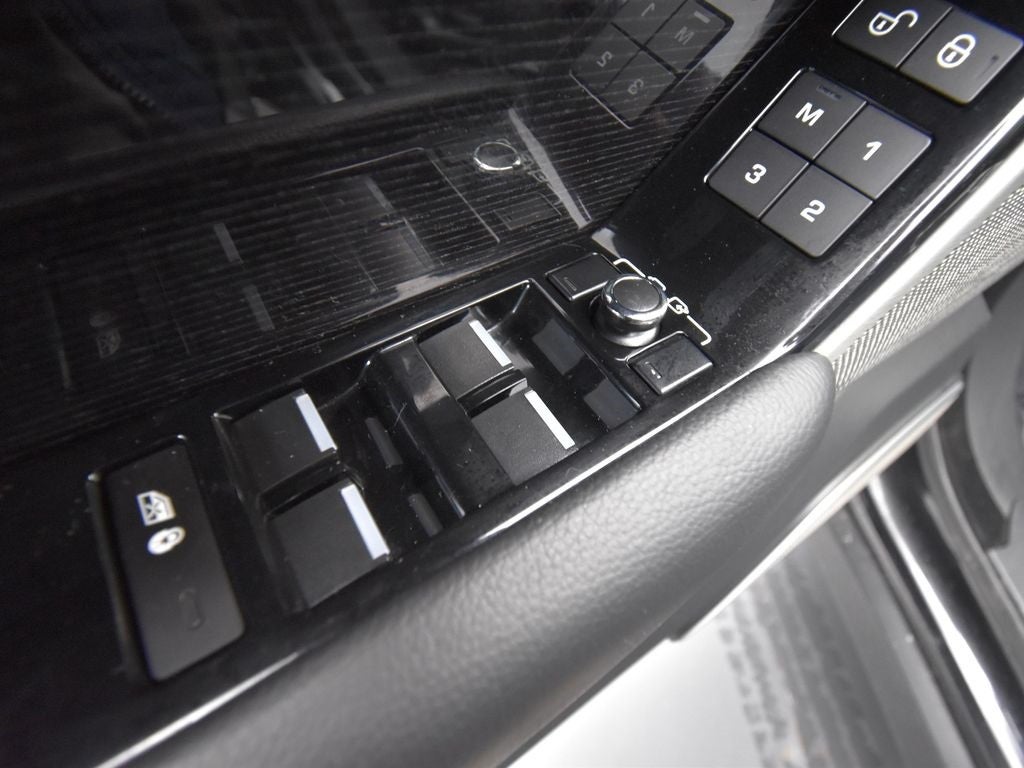 2018 Land Rover Range Rover Velar SE R-Dynamic