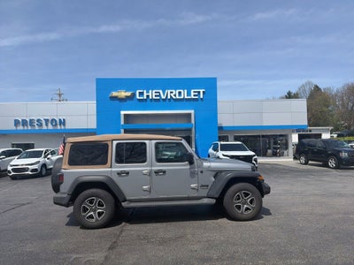 2020 Jeep Wrangler Unlimited Black and Tan