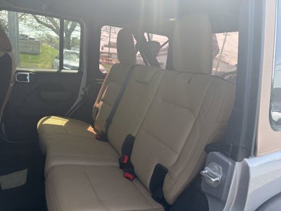 2020 Jeep Wrangler Unlimited Black and Tan