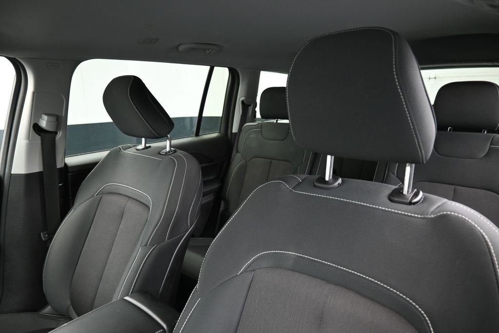 2023 Jeep Grand Cherokee L Laredo 4x4