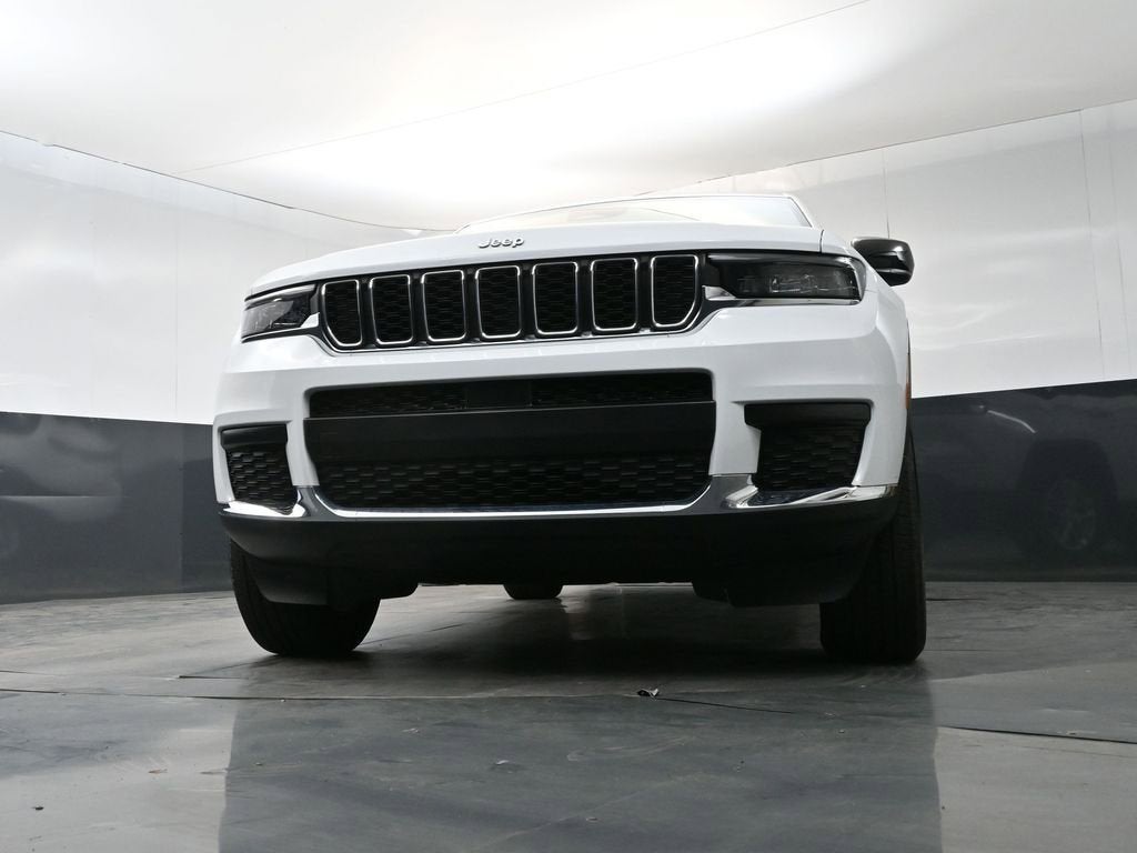 2023 Jeep Grand Cherokee L Laredo 4x4