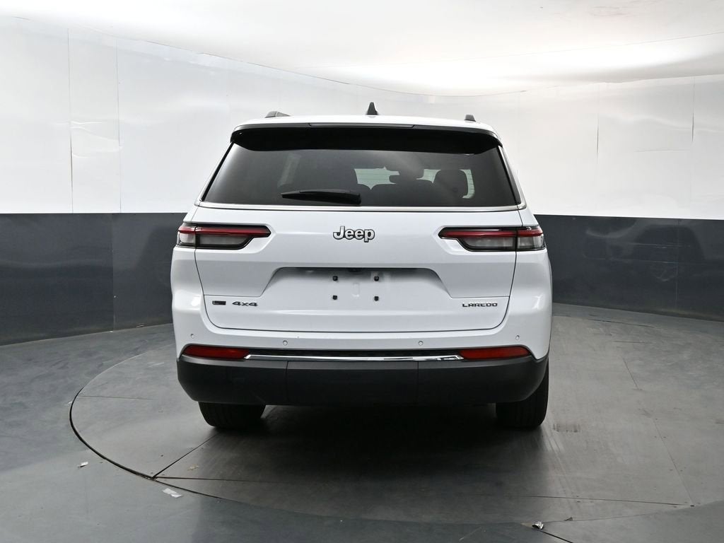 2023 Jeep Grand Cherokee L Laredo 4x4