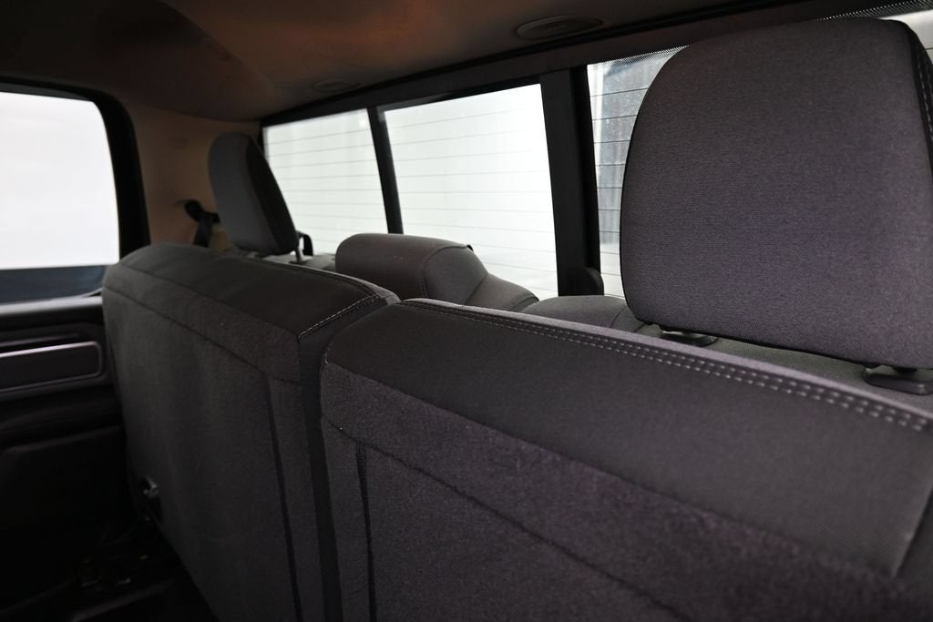 2020 RAM 1500 Big Horn Crew Cab 4x4 5'7" Box