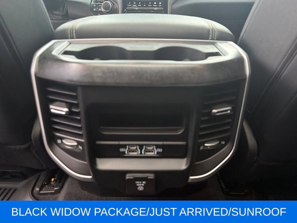 2022 RAM 1500 Big Horn Crew Cab 4x4 5'7" Box