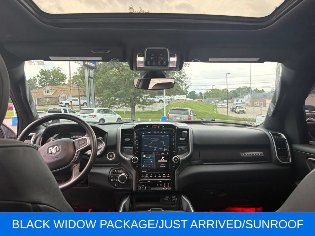2022 RAM 1500 Big Horn Crew Cab 4x4 5'7" Box