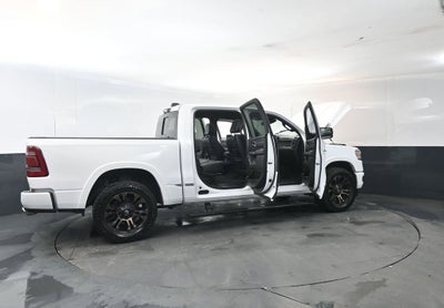 2022 RAM 1500 Limited Crew Cab 4x4 5'7" Box