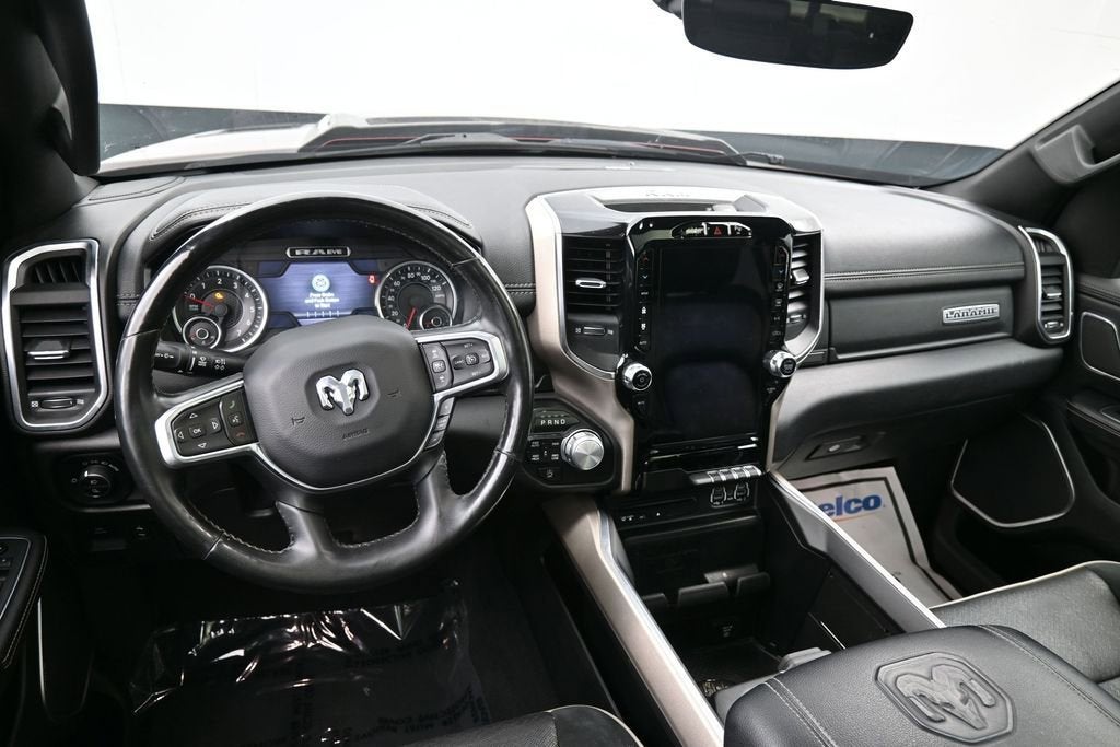 2019 RAM 1500 Laramie Crew Cab 4x4 6'4" Box