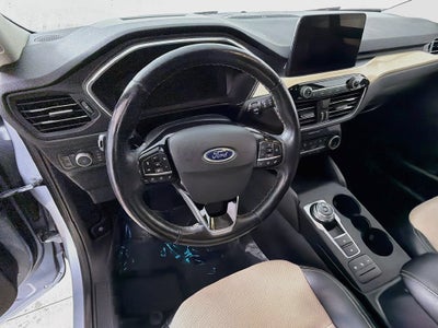 2022 Ford Escape Titanium Hybrid