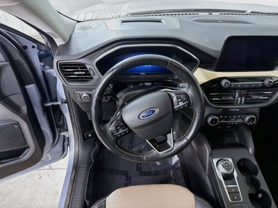 2022 Ford Escape Titanium Hybrid