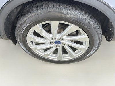 2022 Ford Escape Titanium Hybrid