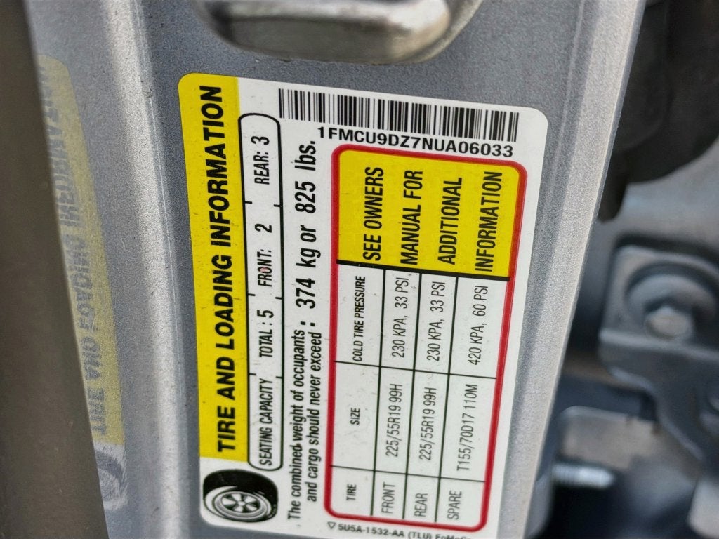 2022 Ford Escape Titanium Hybrid