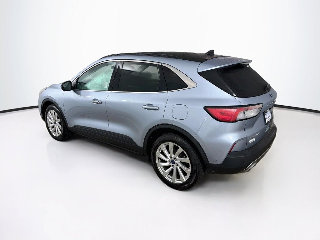 2022 Ford Escape Titanium Hybrid
