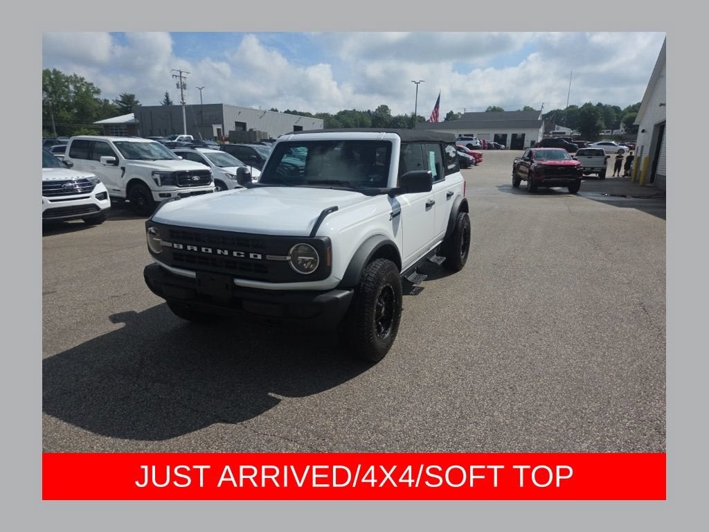 2022 Ford Bronco Base
