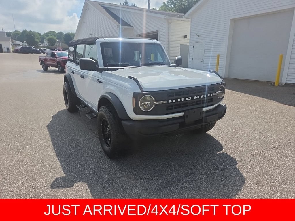 2022 Ford Bronco Base
