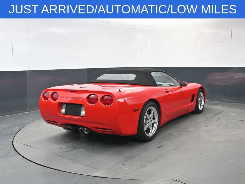 2004 Chevrolet Corvette Base