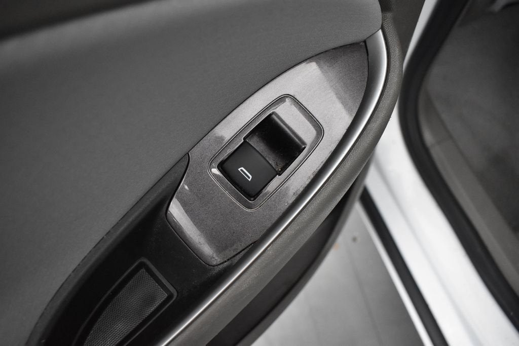 2021 Chevrolet Malibu LS