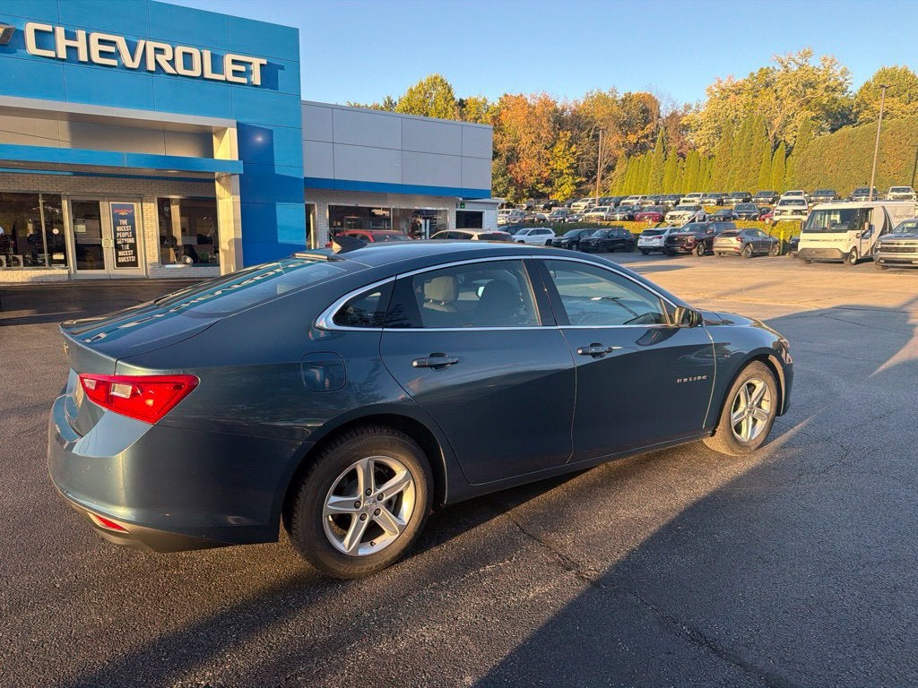 2025 Chevrolet Malibu LS