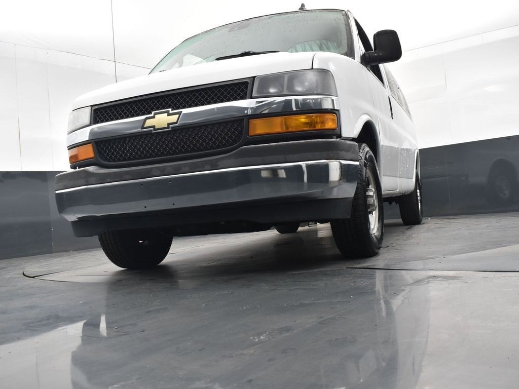 2019 Chevrolet Express Passenger 3500 LT