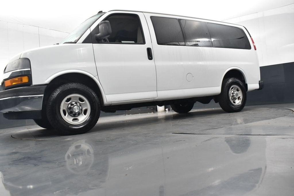 2019 Chevrolet Express Passenger 3500 LT