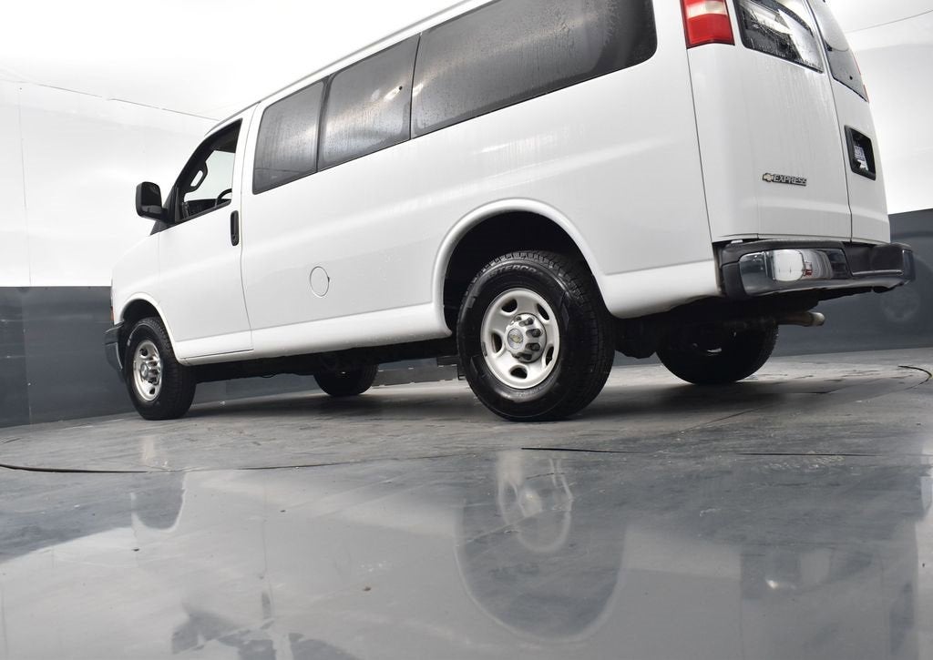 2019 Chevrolet Express Passenger 3500 LT