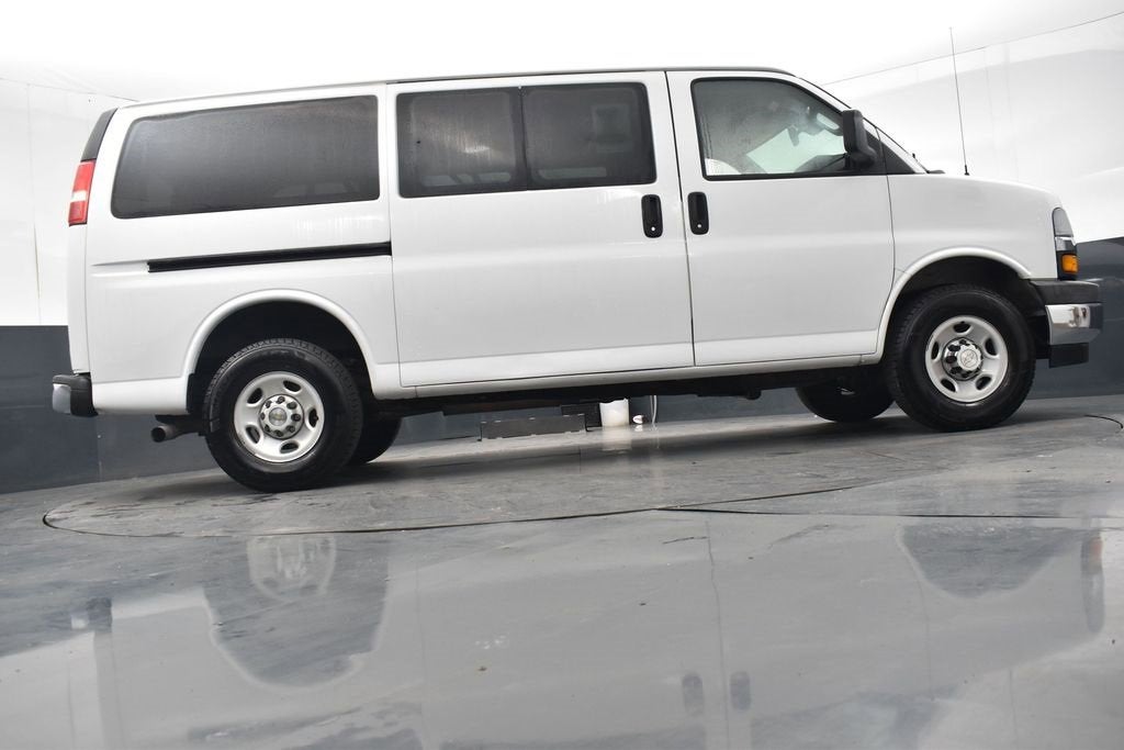 2019 Chevrolet Express Passenger 3500 LT