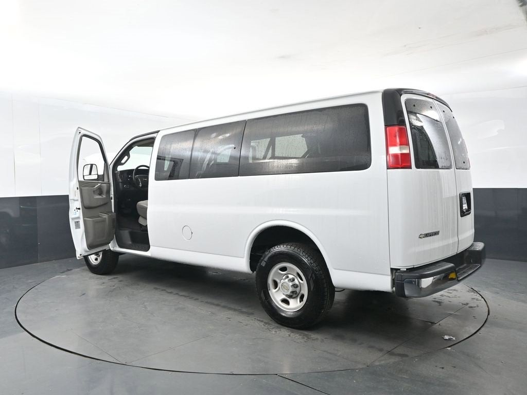 2019 Chevrolet Express Passenger 3500 LT