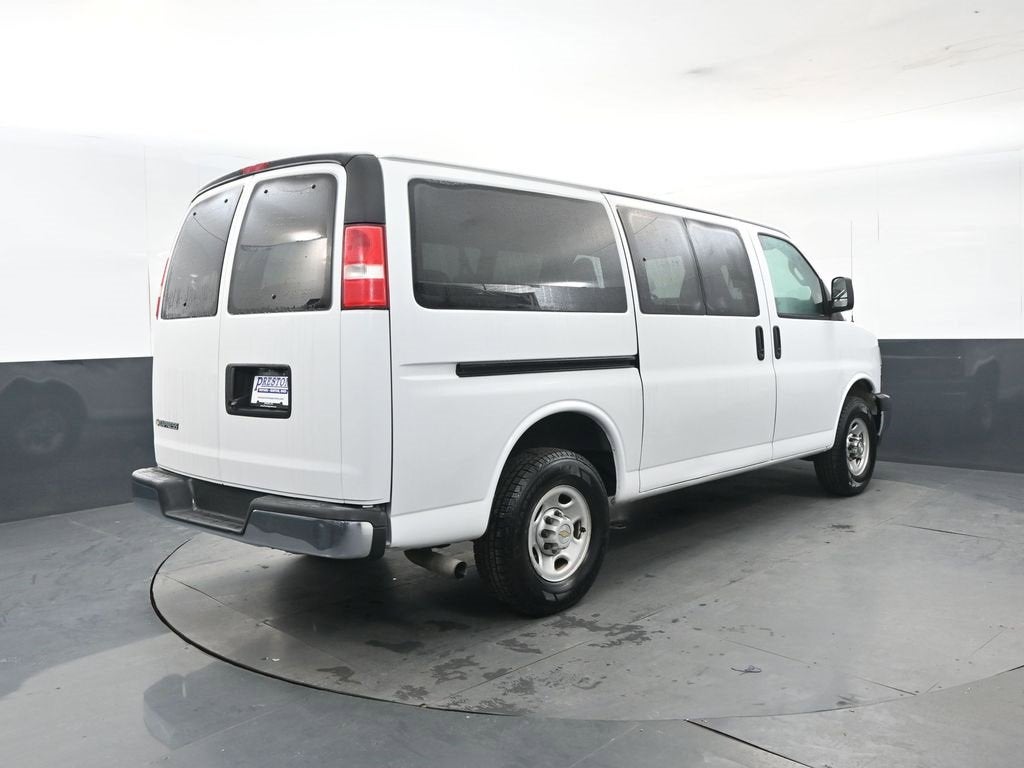 2019 Chevrolet Express Passenger 3500 LT