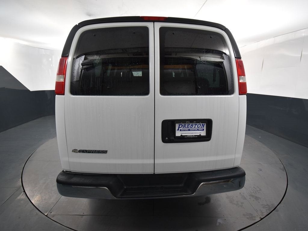2019 Chevrolet Express Passenger 3500 LT