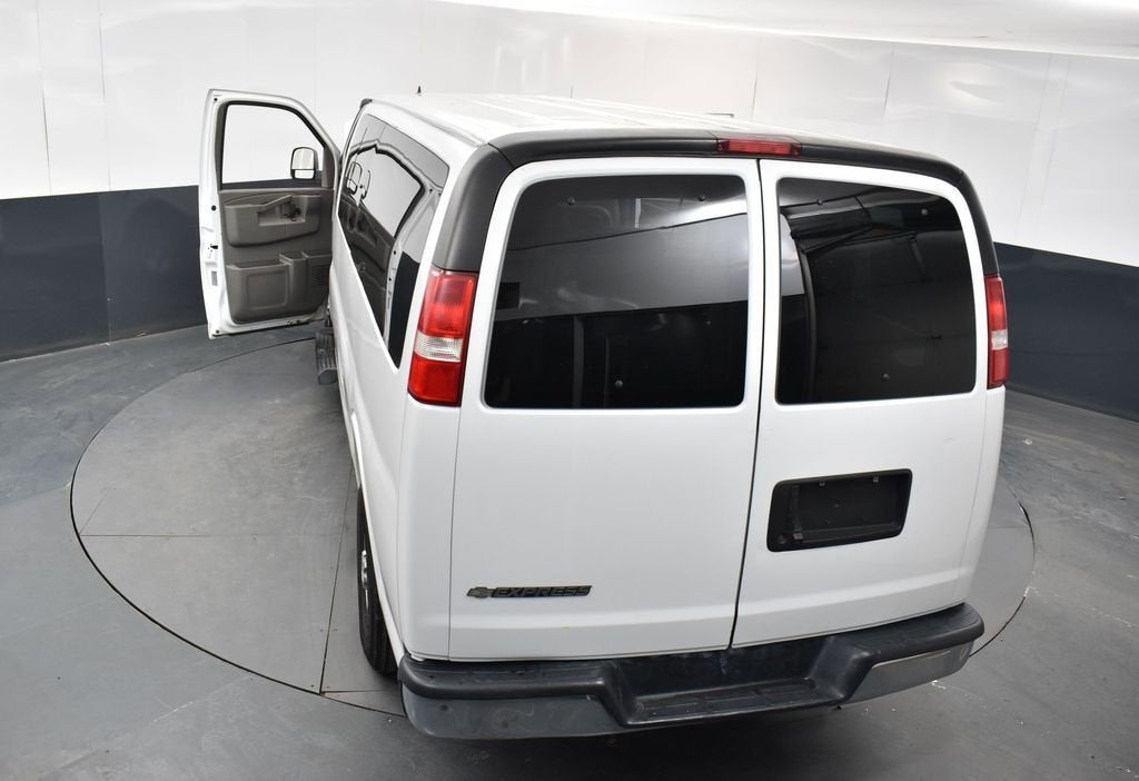 2019 Chevrolet Express Passenger 3500 LT