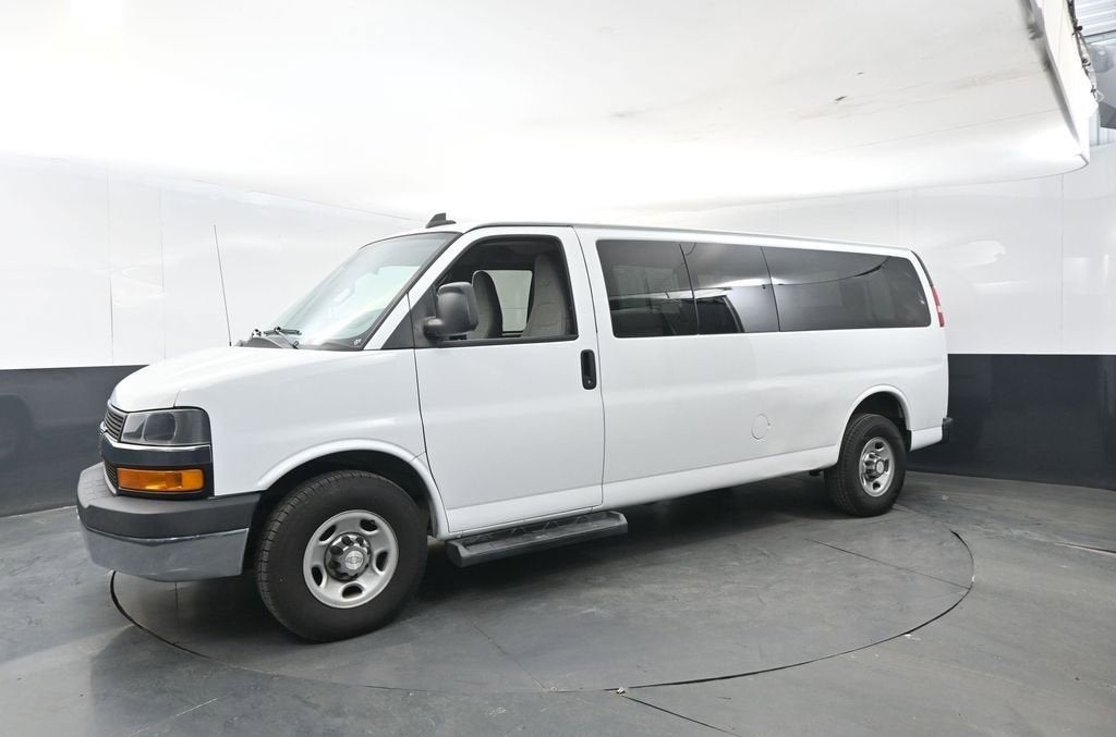 2019 Chevrolet Express Passenger 3500 LT
