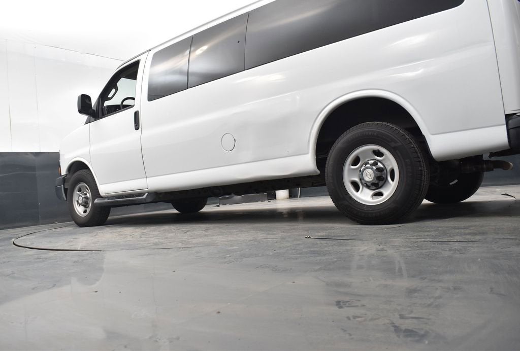 2019 Chevrolet Express Passenger 3500 LT