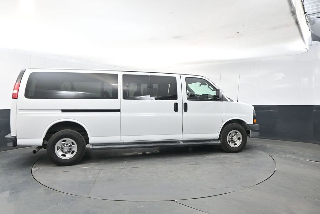2019 Chevrolet Express Passenger 3500 LT