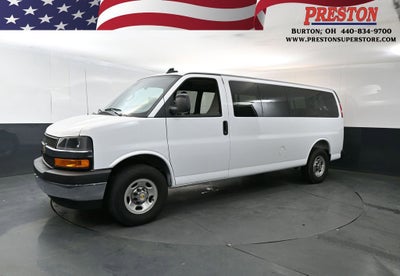2025 Chevrolet Express Passenger 1LT
