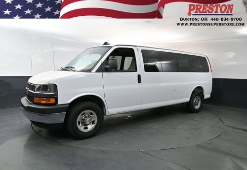 2025 Chevrolet Express Passenger 1LT