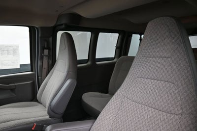 2025 Chevrolet Express Passenger 1LT