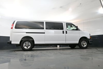 2025 Chevrolet Express Passenger 1LT