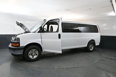 2025 Chevrolet Express Passenger 1LT