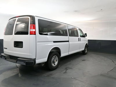 2025 Chevrolet Express Passenger 1LT