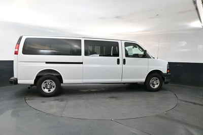 2025 Chevrolet Express Passenger 1LT