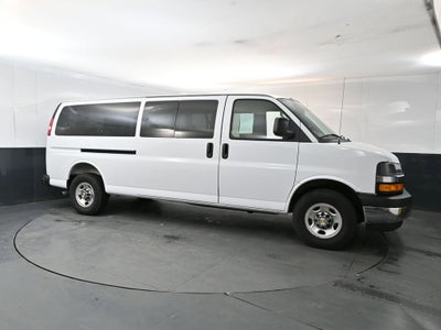 2025 Chevrolet Express Passenger 1LT