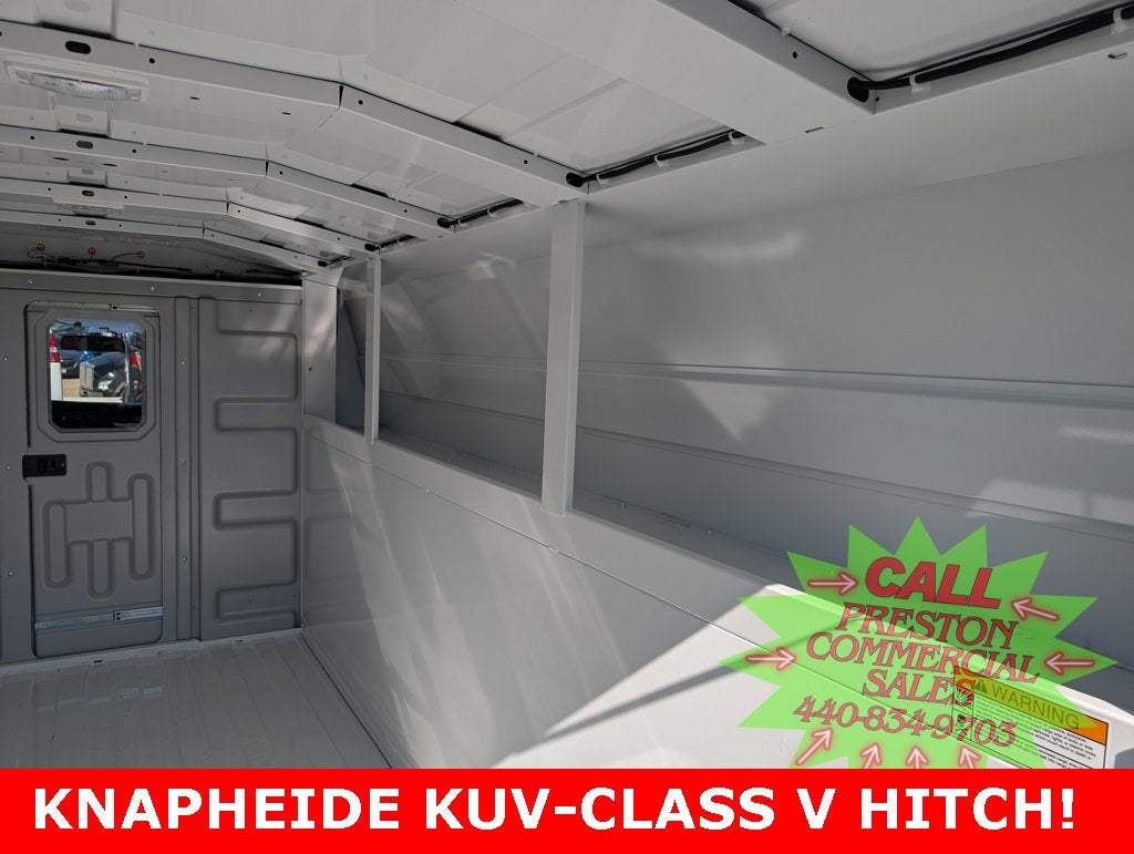 2025 Chevrolet Express Cutaway 3500 1WT