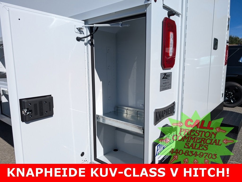 2025 Chevrolet Express Cutaway 3500 1WT