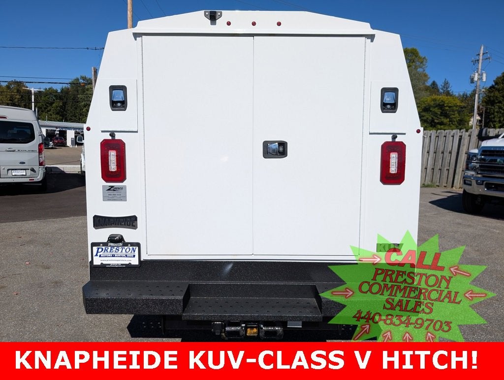 2025 Chevrolet Express Cutaway 3500 1WT