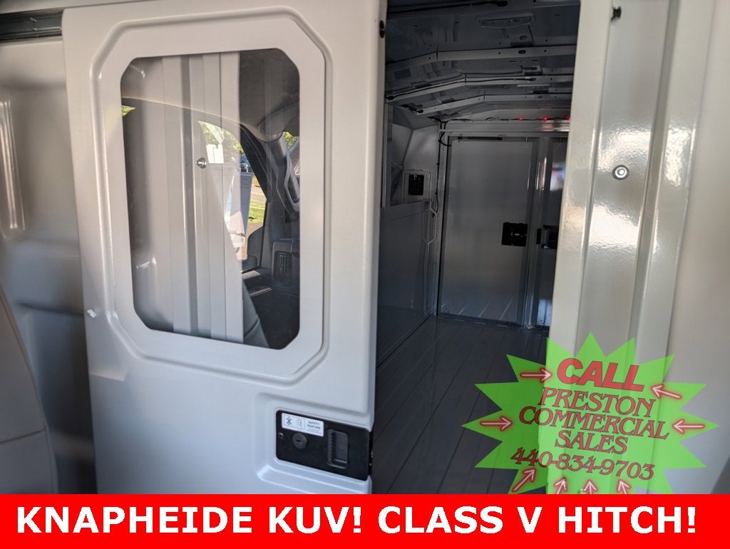 2025 Chevrolet Express Cutaway 3500 1WT