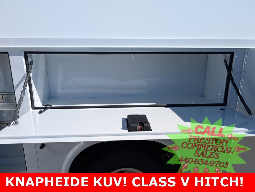 2025 Chevrolet Express Cutaway 3500 1WT